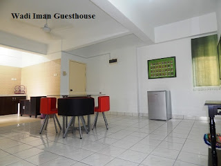 Wadi Iman Guesthouse, dining area, kitchen guesthouse, homestay, Shah Alam