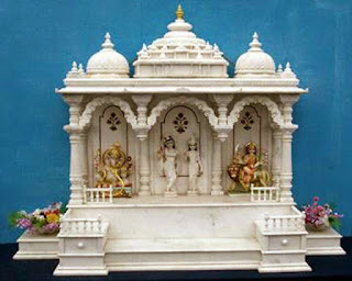 कैसा हो आपका पूजा घर, जानने  के लिए 8 चीजें पढ़ें जो आप का भाग्य बदल सकती हैं