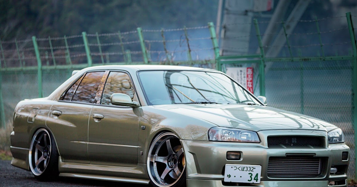 Nissan Skyline 2000 stance