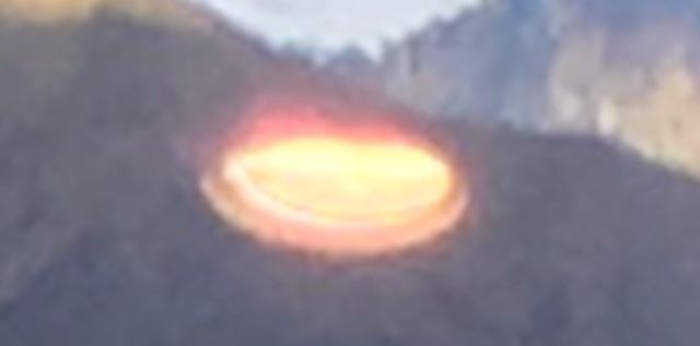 UFO News ~ Glowing Disk photographed over Peruvian Andes near Machu Picchu, Peru  plus MORE UFO%2BMachu%2BPicchu%2BEnlarged%2B%25282%2529