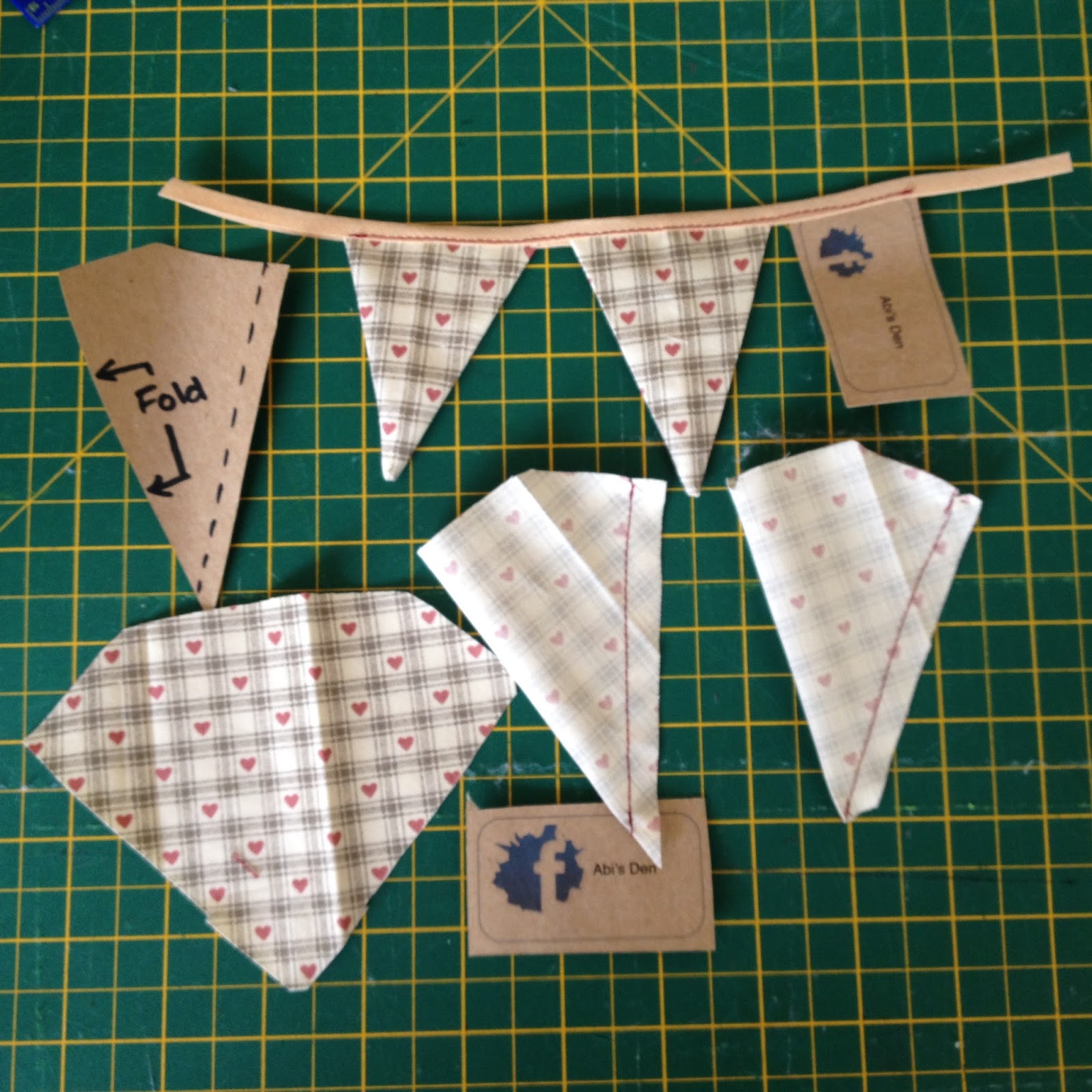 Bunting, the one seam, easy to sew method