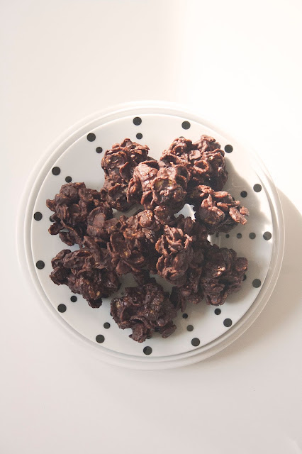 Rose del deserto al cioccolato, i dolcetti con corn flakes senza cottura