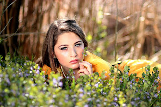 girl-1319146_960_720