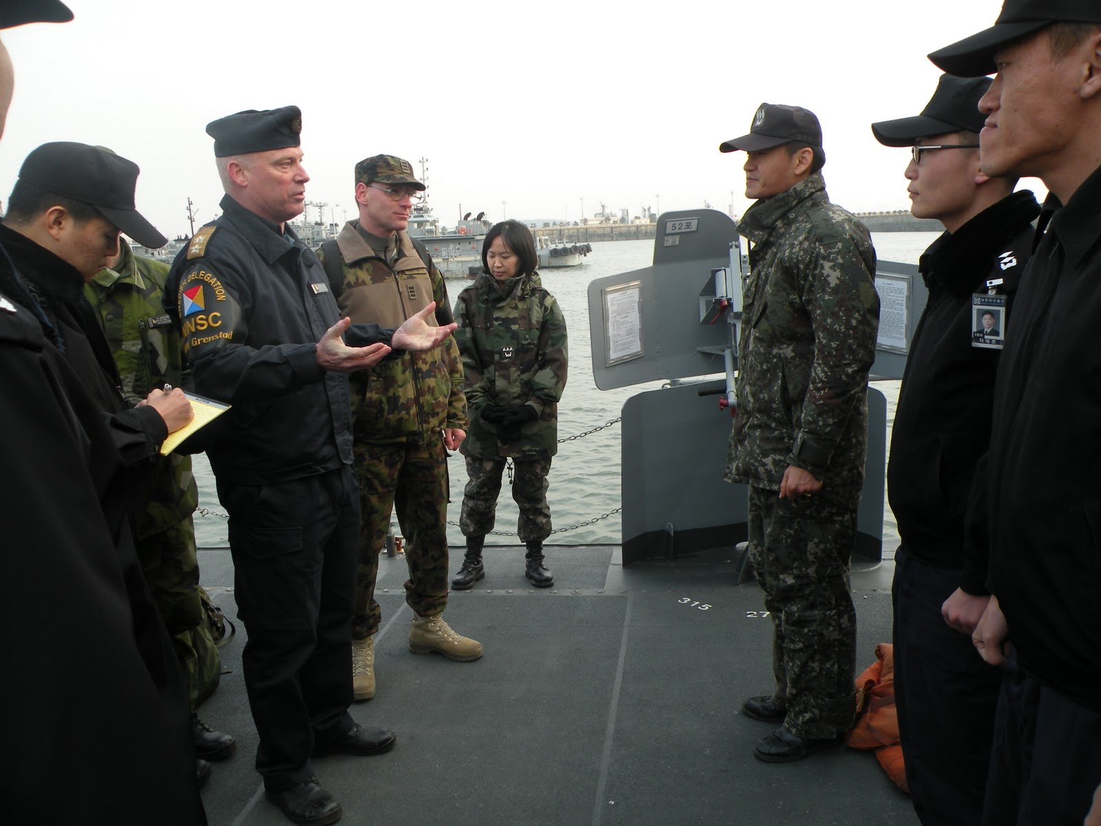38th parallel: (Retrieved blog from Friday, 3 February 2012) Listening ...