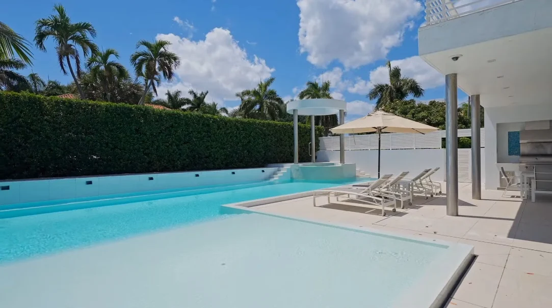 50 Interior Design Photos vs. 500 Isle Of Capri Dr, Fort Lauderdale, FL Luxury Mansion Tour