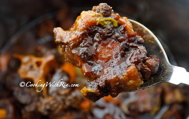 stewed oxtails