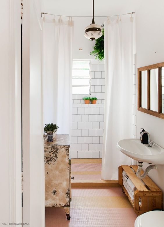 12 maneiras para reformar um banheiro antigo sem quebra-quebra