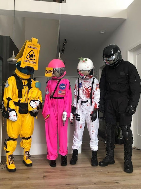 Foto Cosplay Among Us