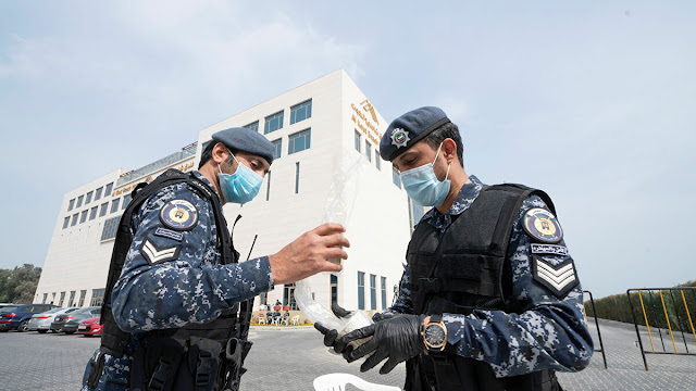 فيروس كورونا  أولياء الجمهورية اقتصاد الجيش المصري مجمع الصناعات العسكرية في بلبيس آخر أخبار التصنيع العسكري بمصر مركز كارنيغي مصر ميزانية وزارة الدفاع المصرية 2019 Https studies aljazeera net ar ebooks مركز الجزيرة للدراسات كتب الجزيرة