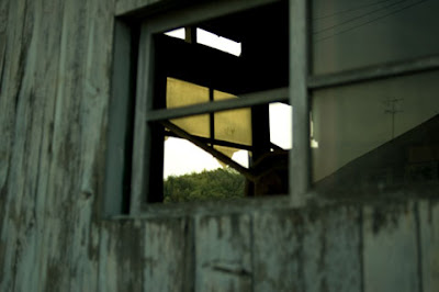 廃屋の窓