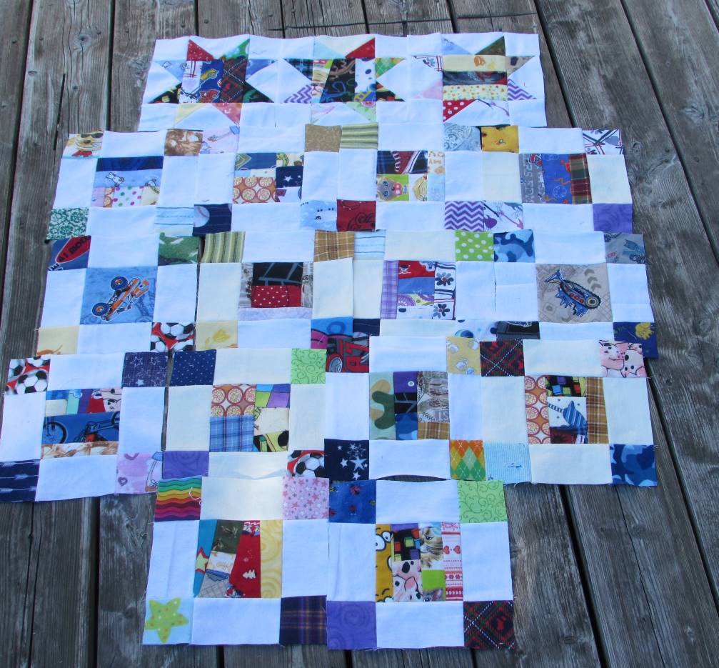 At the Corner of Scraps and Quilts : Progress in the Heat