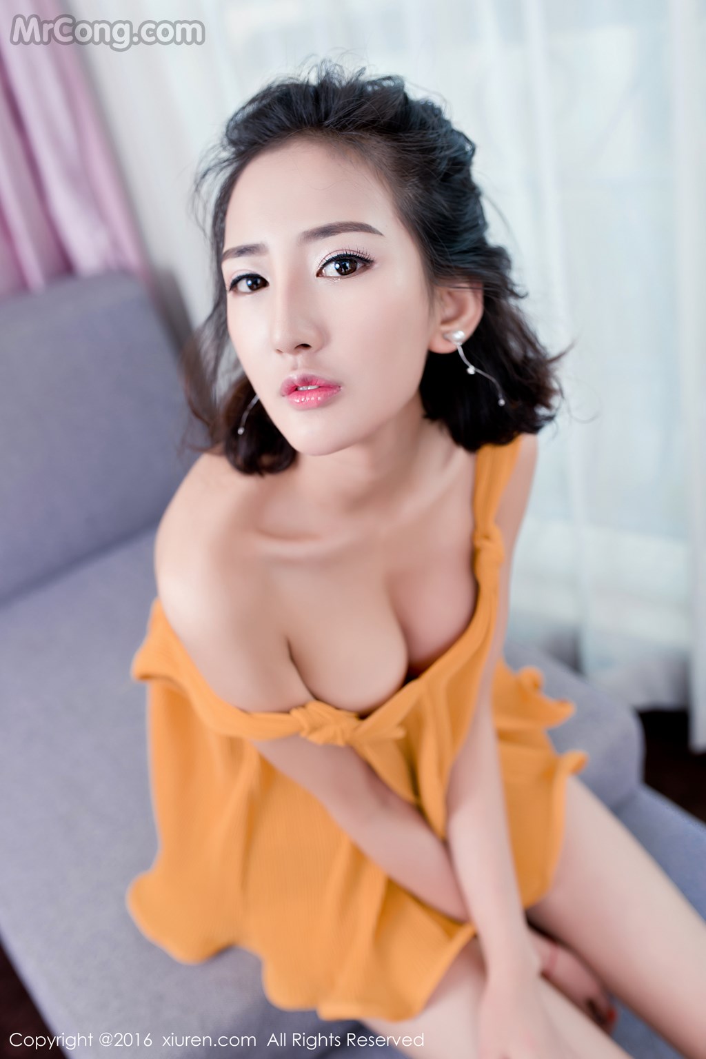 XIUREN No.590: Model Mei Ge (梅哥) (53 photos)