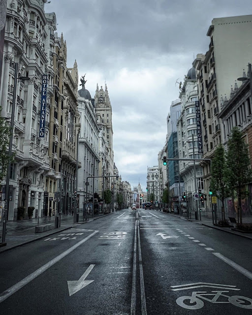 Cuarentena en Gran Vía Cuarentena en Gran Vía Josu de la Gandara