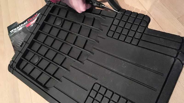 The Benefits of Using All- Weather Car Floor Mats