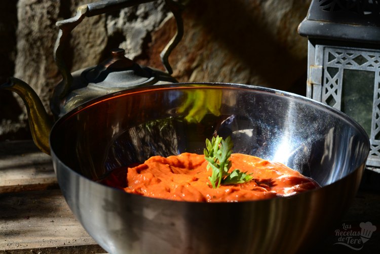Muhammara-crema-árabe-de-pimientos-rojos-04