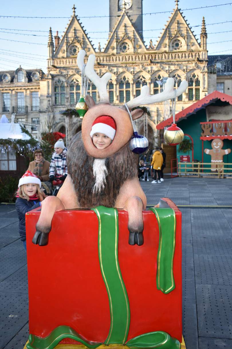 jennifer MARCHE DE NOEL DE SAINT QUENTIN AVEC MAMIE MES SŒURS ET LULU ET MAELYS PARTIE 1 jennifer MARCHE DE NOEL DE SAINT QUENTIN AVEC MAMIE MES SŒURS ET LULU ET MAELYS PARTIE 1
