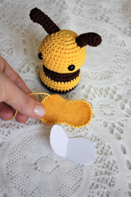 Happyamigurumi: New Amigurumi Pattern: BABY BEE