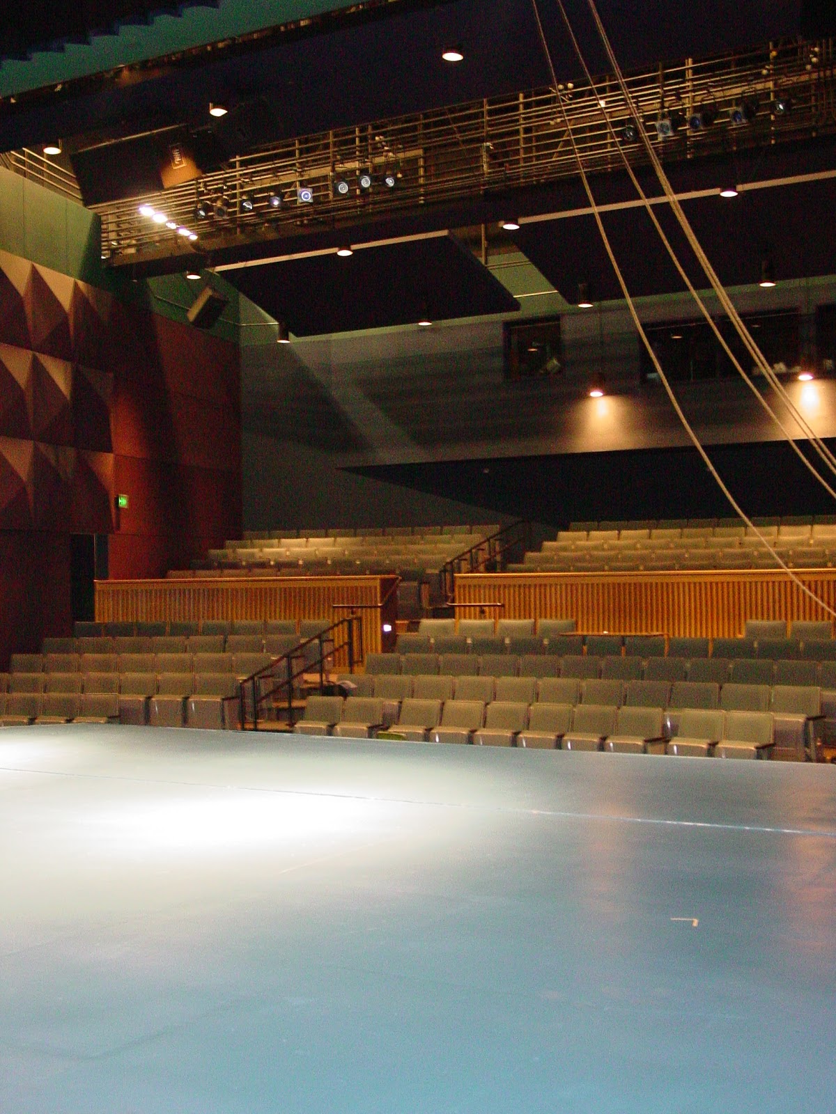 Dallas High School Theater to Dallas High Theater!