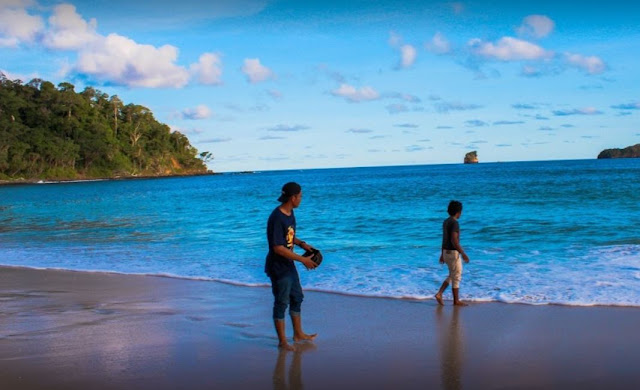 10 Foto Pantai Sendiki Malang Harga Tiket Masuk & Penginapan