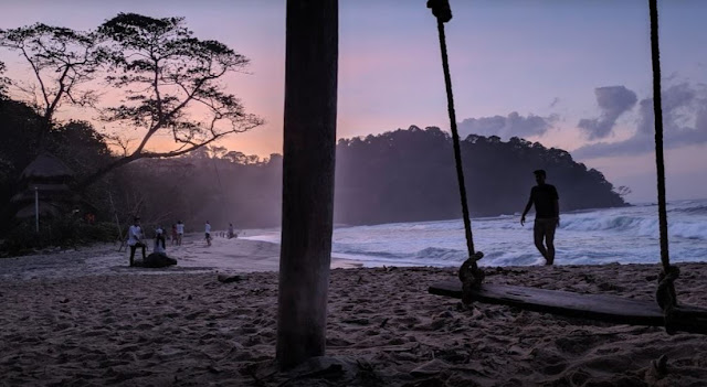 10 Foto Pantai Sendiki Malang Harga Tiket Masuk & Penginapan