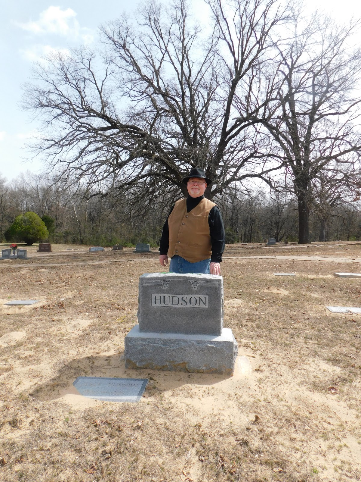 FAMILY FACE v2 Family History and Images Hudson Grave Okmulgee 2020