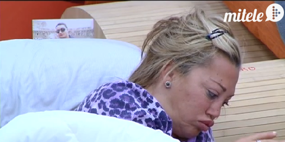 Calcetines Sin Coletas: “COCRETAS”, GRITOS Y DOLORES DE CABEZA