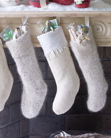 Where to find free Christmas stocking patterns - by Linda Ann