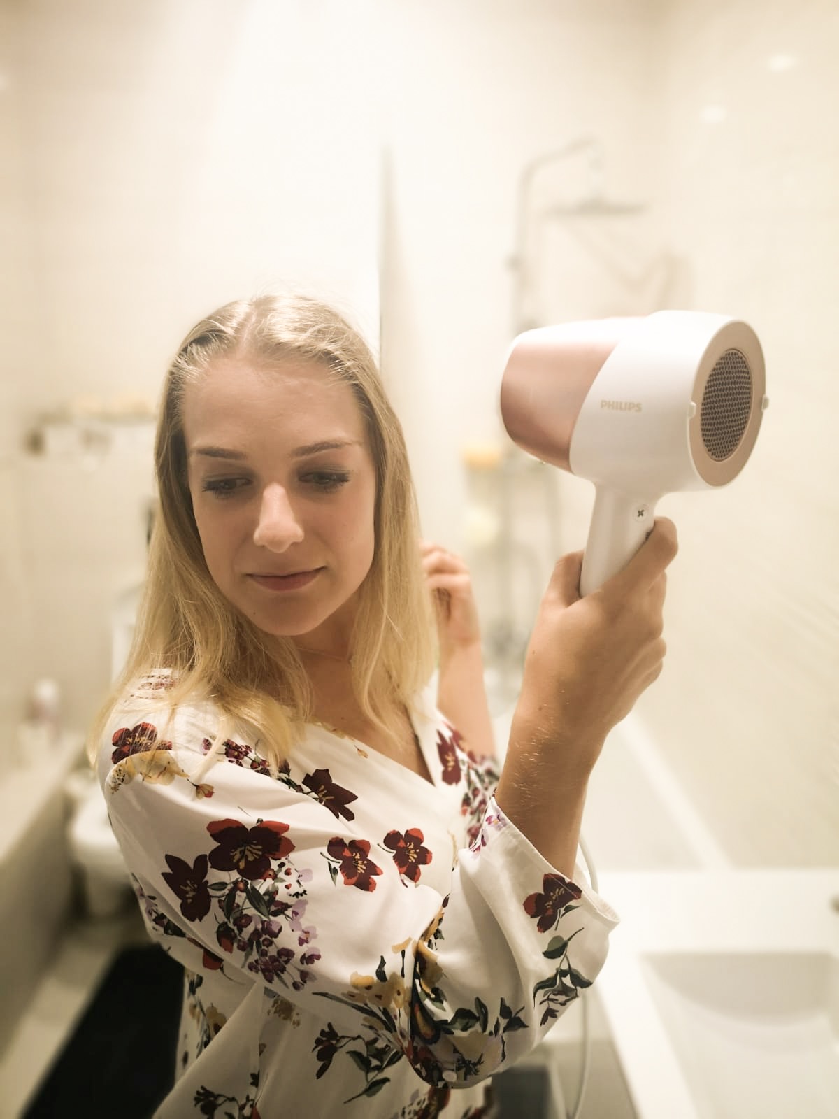 Agatea by Agata Bednarek: Suszarka Philips SenseIQ Agatea by Agata Bednarek: Suszarka Philips SenseIQ