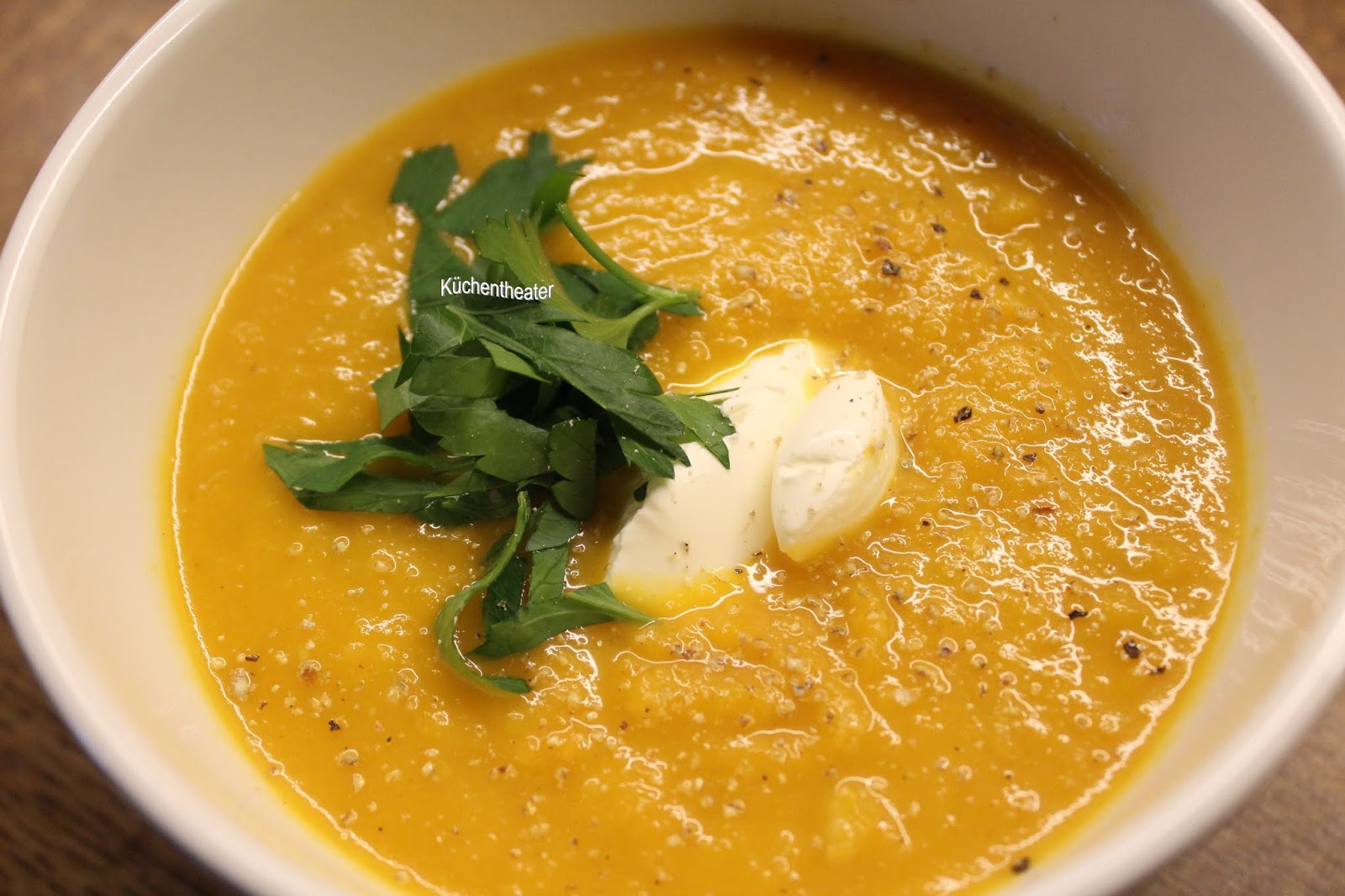 Küchentheater: Butternut-Kürbissuppe mit Chili und Ingwer