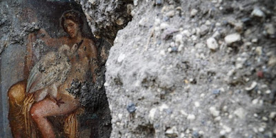 Μοναδικό εύρημα: Ερωτική αναπαράσταση του Δία και της Λήδας βρέθηκε στην Πομπηία  
