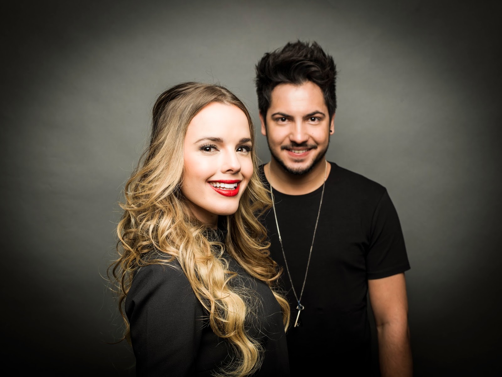 Sertanejo Bão Mundo Sertanejo Thaeme e Thiago em Dose Dupla... Sertanejo Bão Mundo Sertanejo Thaeme e Thiago em Dose Dupla...