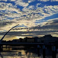 Virtual tour of Dublin: Sunset over the Samuel Beckett Bridge