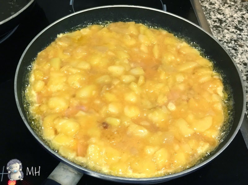 Tortilla de patatas rellena paso a paso