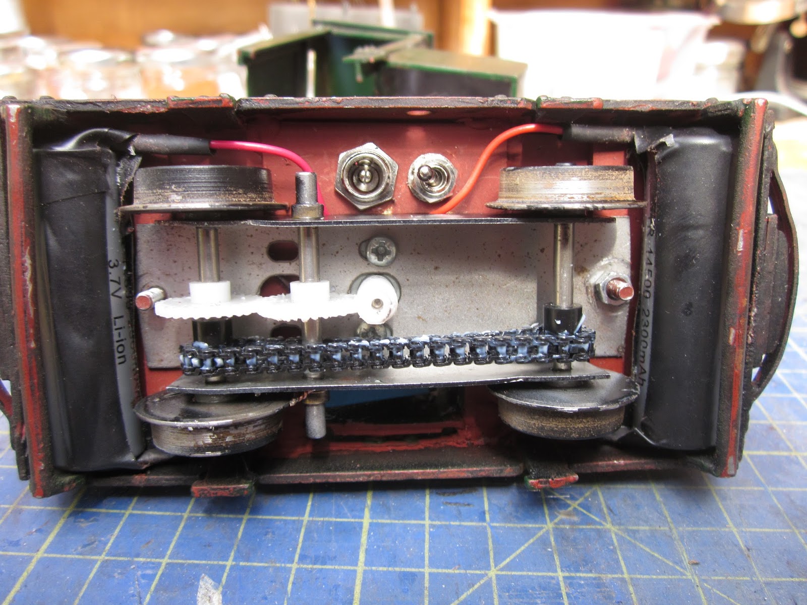 Peckforton Light Railway: How I constructed a plate frame Simplex loco ...