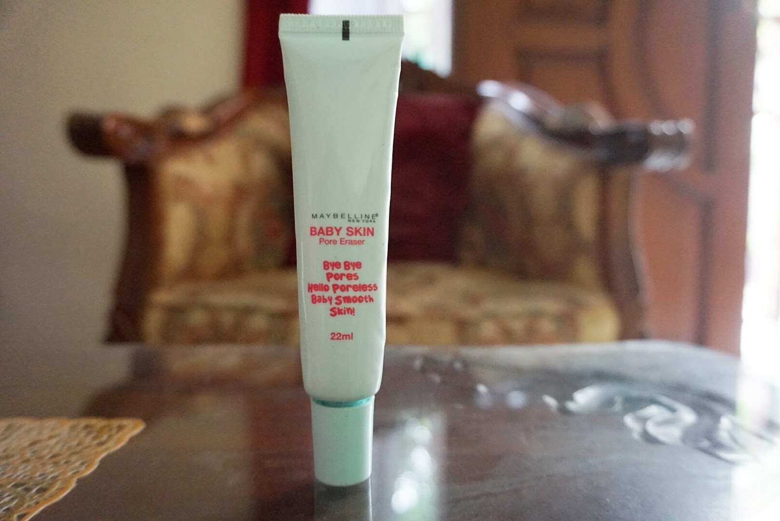 4 Base Makeup untuk Kulit kombinasi yang Bikin Riasan Tahan Lama Eka