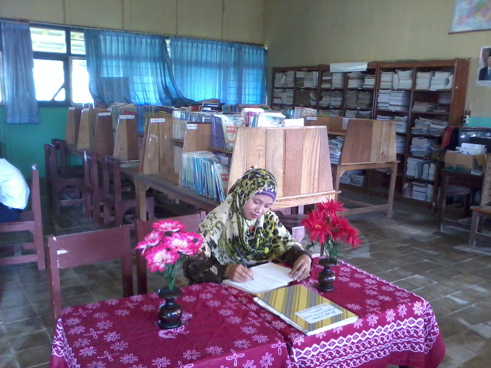 Pengadaan Perabot dan Perlengkapan Perpustakaan  Desa 