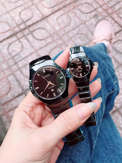 Đồng hồ cặp đôi một chiếc cho bạn, một chiếc cho người yêu