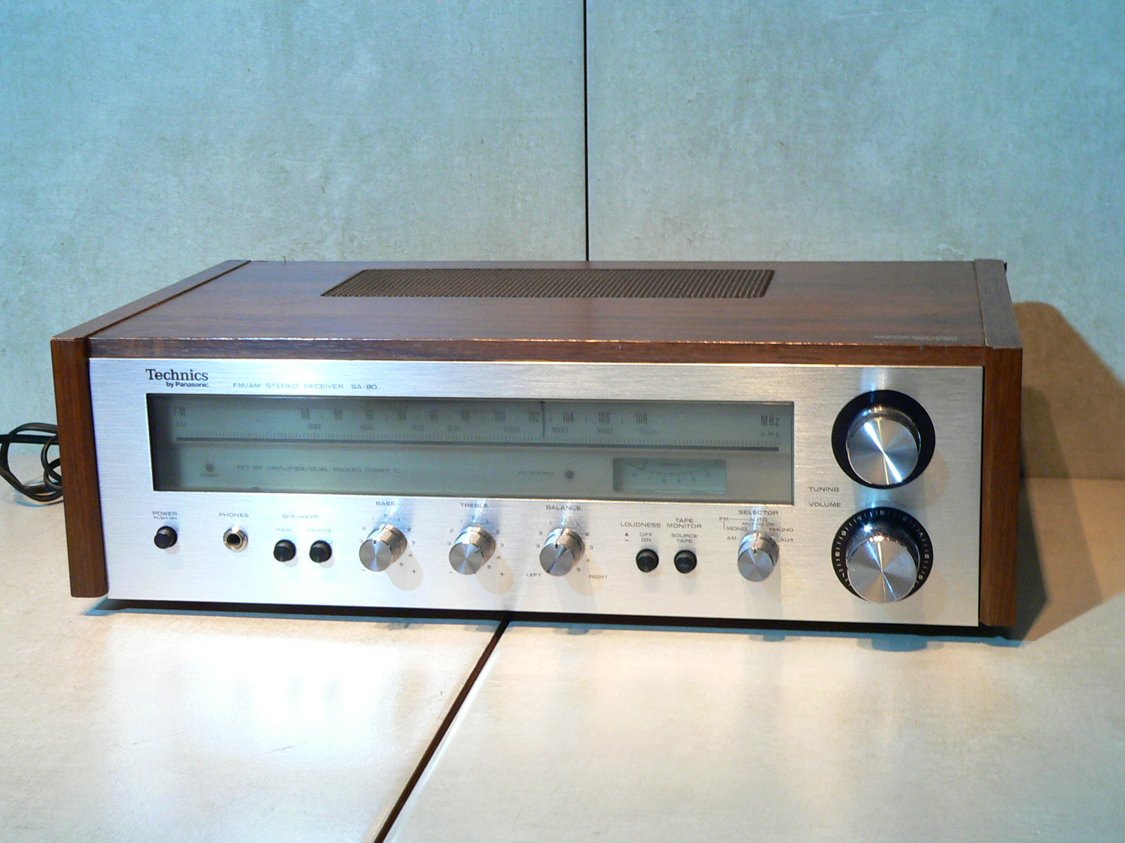 sudistribuidor audio hifi and hiend RECEIVER TECHNICS SA80 JAPAN