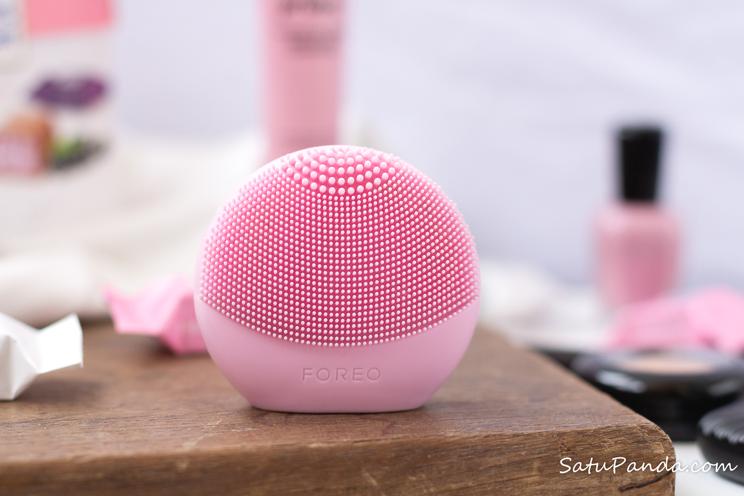 Foreo Luna Play Plus — ультразвуковая щеточка для очищения кожи, отзыв