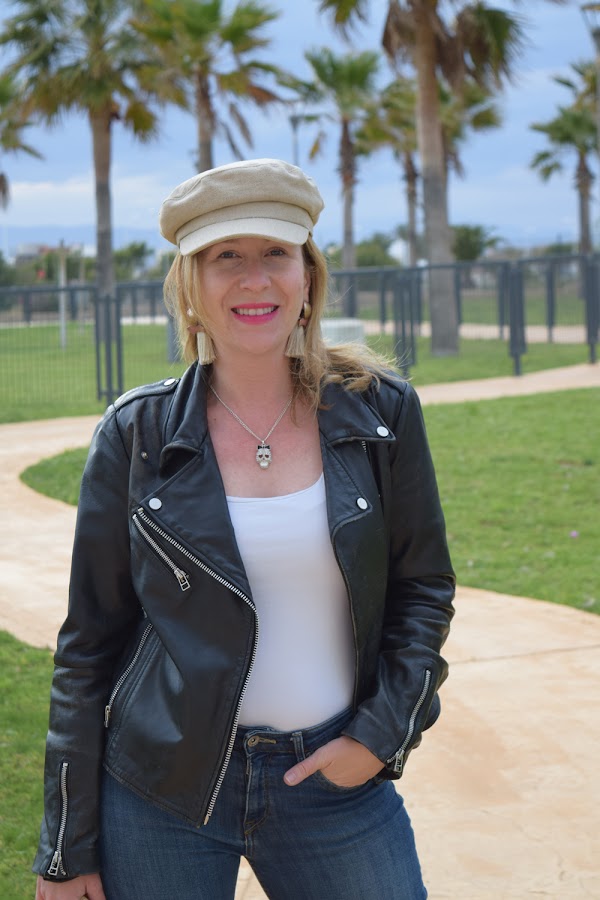 Biker y gorra look primavera 2