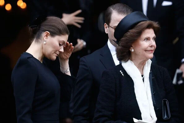 King Carl Gustaf, Queen Silvia, Crown Princess Victoria, Prince Daniel, Prince Carl Philip, Princess Sofia and Princess Christina