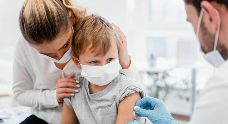 CENSURA E CRIANÇAS EM PERIGO: O Dr. McCullough processa a revista Elsevier por se recusar a publicar estudo destacando os riscos de "vacinação" Covid em crianças