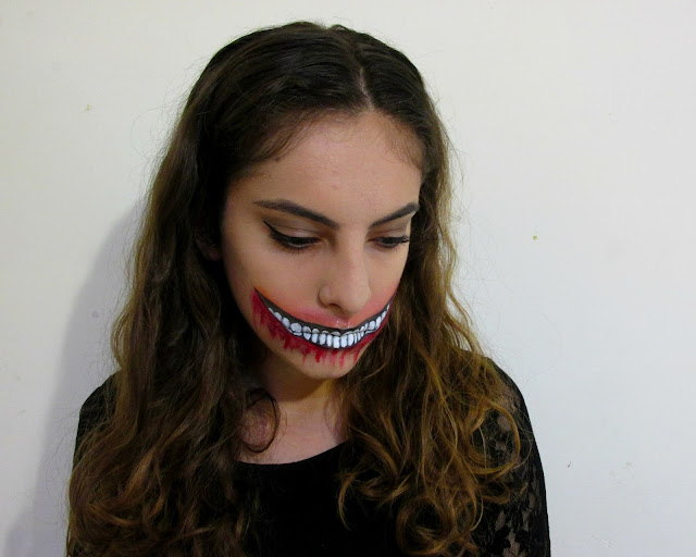 Ripped Mouth Halloween Makeup / What Sarah Writes