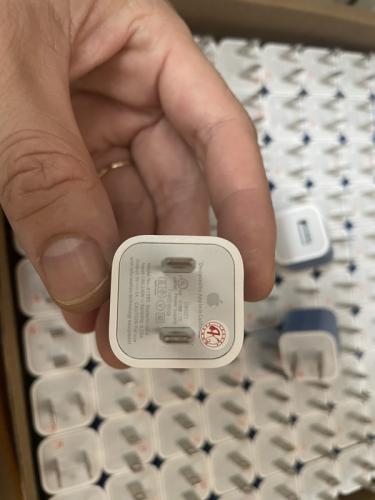 Bộ củ vuông C8 kèm cáp 5IC zin chân dẹp full box 18 fd0bfc886 26c8 4d3a 96f7