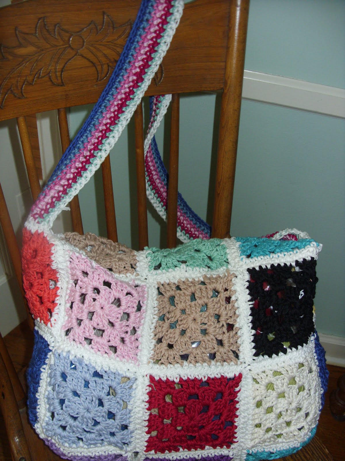 The Bee Lady from Hilltop Farm Granny Square Messenger Bag done!