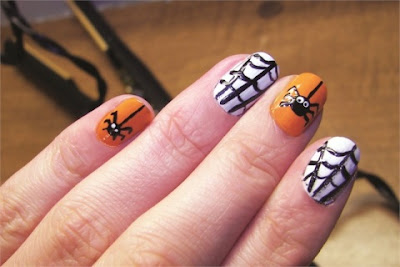 gossipandstars: Halloween nail design ideas