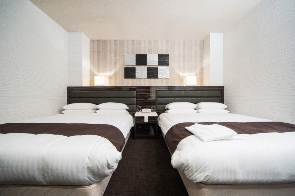 アーヴェストホテル蒲田(東口) 客室紹介その① 最大6名様までご利用可能なデラックスツインルームをGIFでご紹介！蒲田から羽田へ！アー