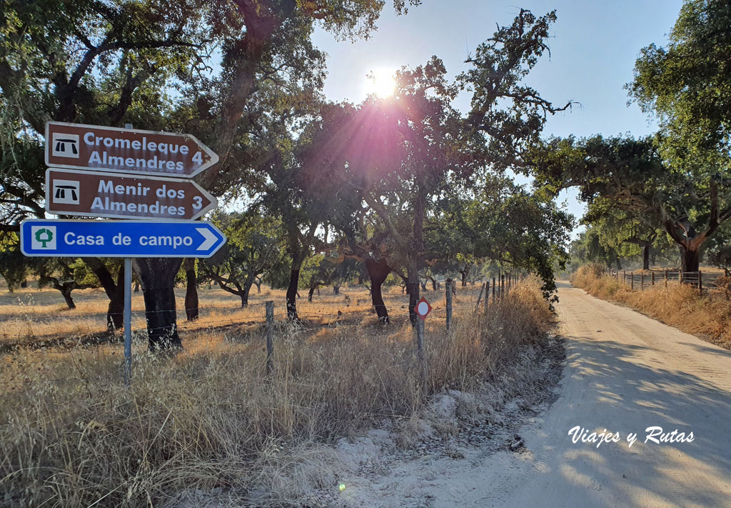 Camino al Crómlech de los Almendros