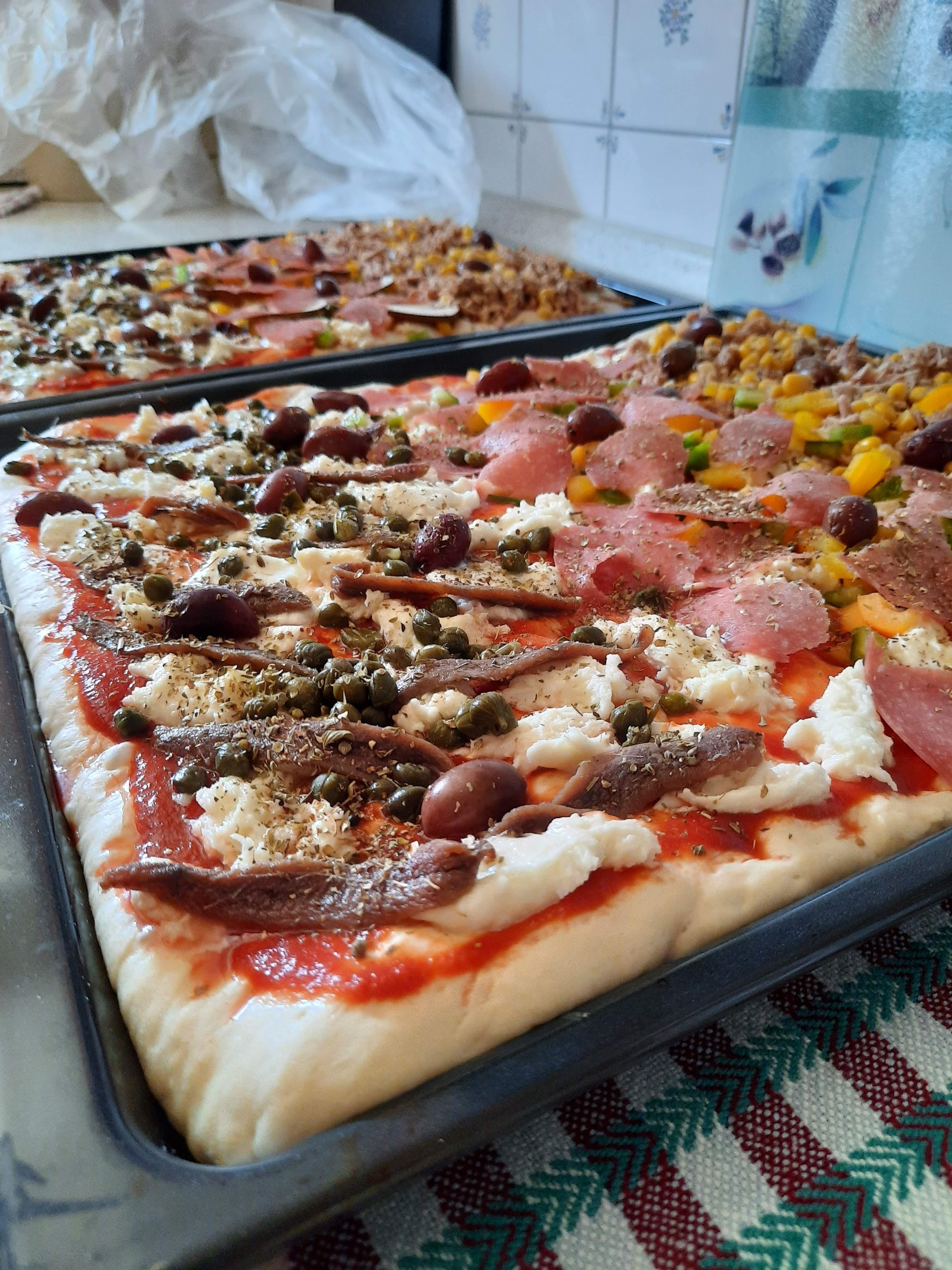 Aus dem Lameng: Dicke Amerikanische Familien Pizza