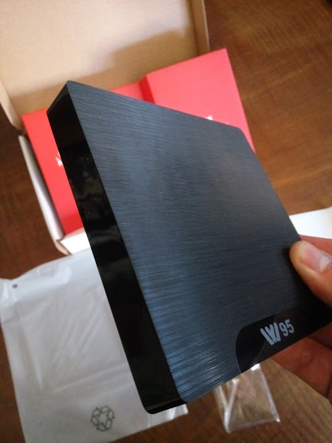 W95 TV BOX W95 TV BOX